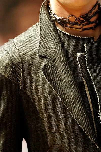 Look 28
